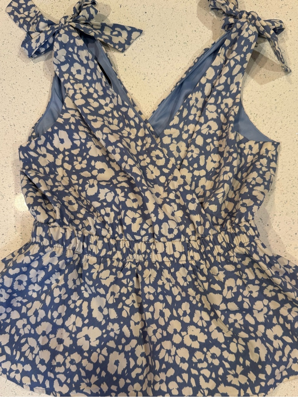 Gilli Blue and White Floral Tie-Shoulder Peplum Camisole
